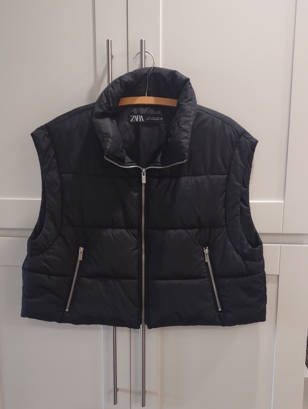 Zara Black Quilted Puffer Vest with Silver Zippers Size XL Like New!